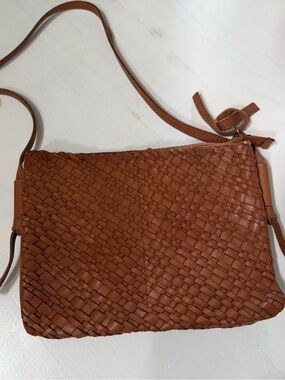 Madewell woven crossbody